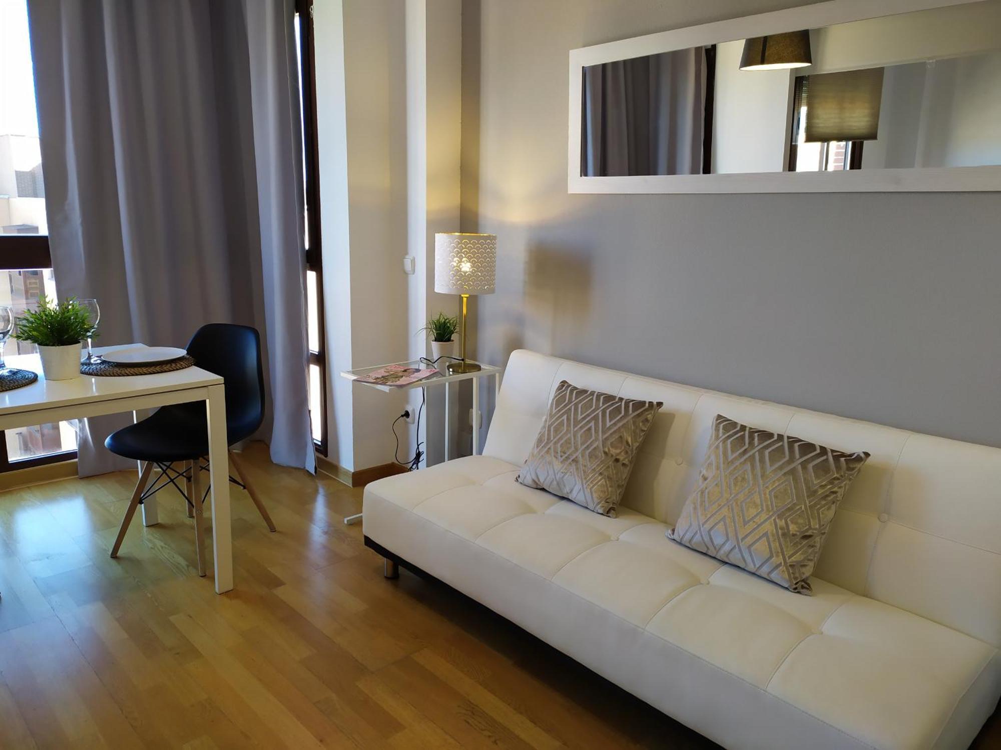 Apartamentos Pirra - Aeropuerto Ifema Madrid Habitación foto
